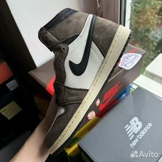 Nike air Jordan 1 Retro High OG Travis Scott Mocha