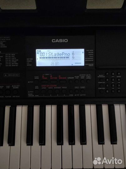 Синтезатор casio CT-X700 с подставкой в комплекте