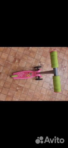 Почти новый трехколесный самокат