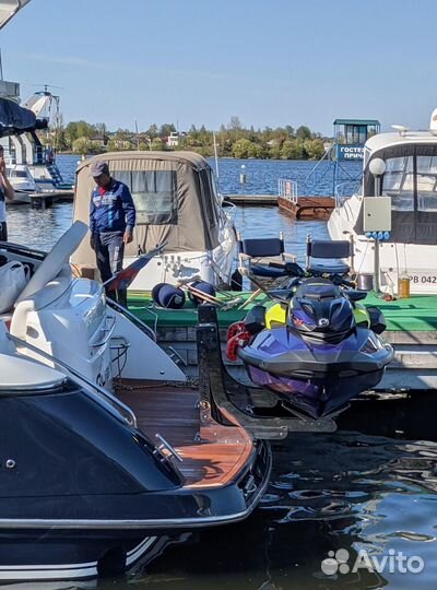 Подъемник гидроцикла на яхту/хаусбот/катер