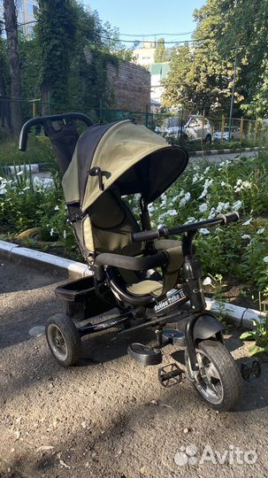 Трехколесный велосипед для малышей