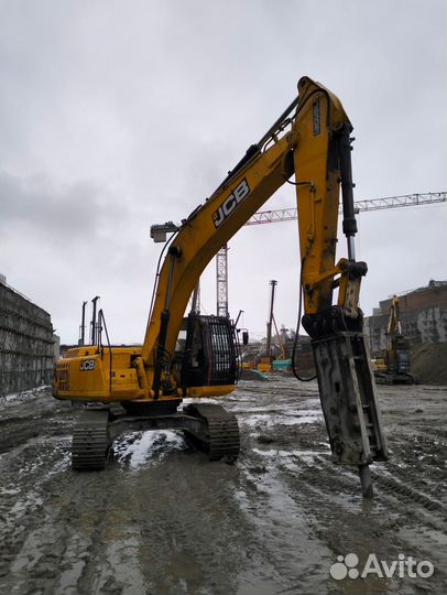 Гусеничный экскаватор JCB JS 305LC, 2021