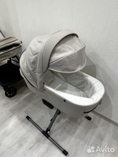 Коляска 4 в 1 Inglesina Aptica