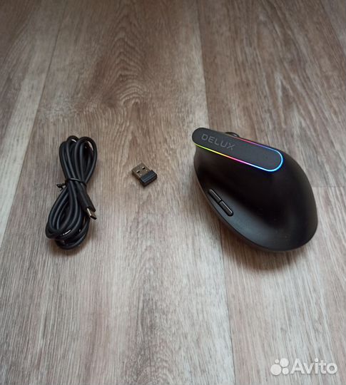 Беспроводная вертикальная мышь delux M618DB