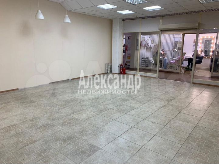 Продам торговое помещение, 57 м²