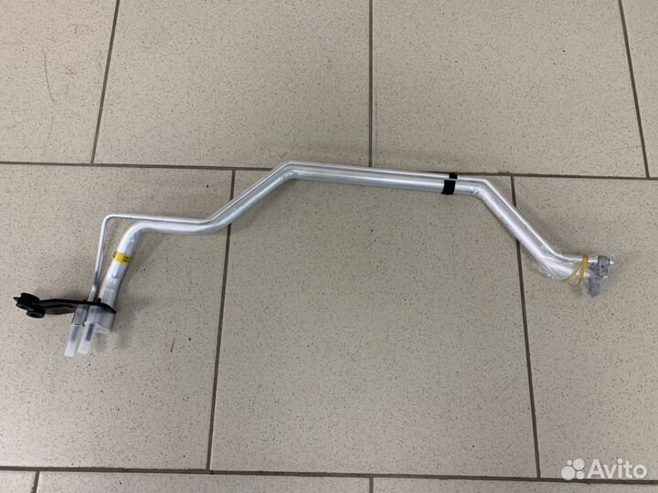 Трубка кондиционера коробкой Hyundai Grand Starex