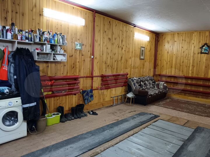 Гараж, > 30 м²