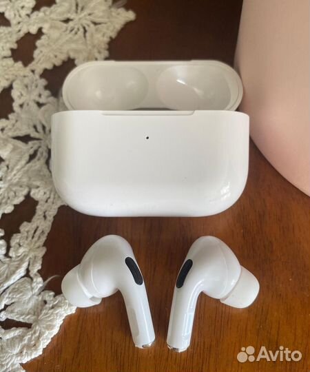 Беспроводные наушники AirPods Pro