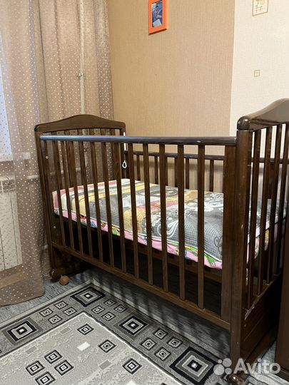 Детская кроватка