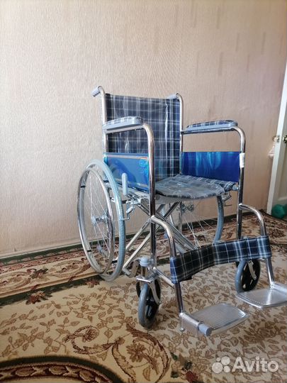 Инвалидная коляска новая