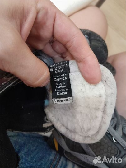 Коньки и наколенники