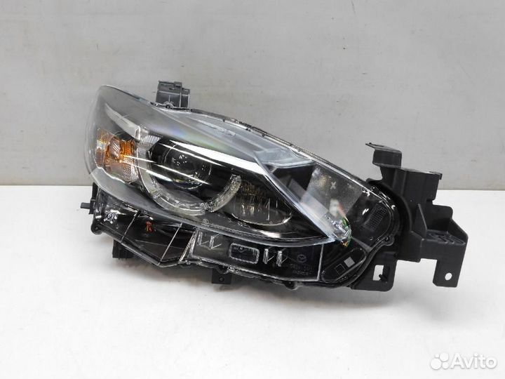 Фара правая Mazda Mazda6