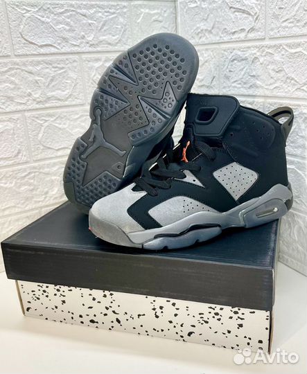 Кроссовки Nike Air Jordan Retro 6