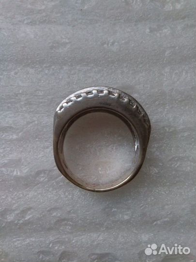 Серебряное кольцо