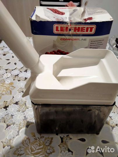 Машинка для вынимание косточек из вишен, черешни