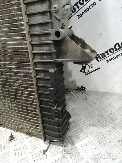 Радиатор охлаждения двигателя Range Rover Sport 1