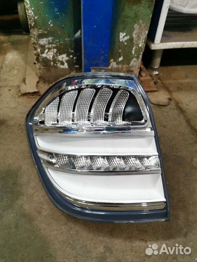 Фонарь задний левый mercedes ml166