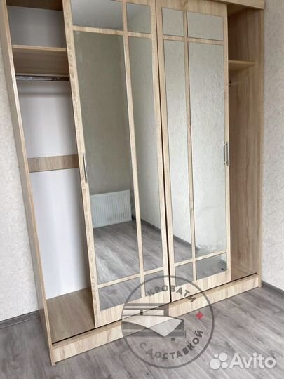 Шкаф