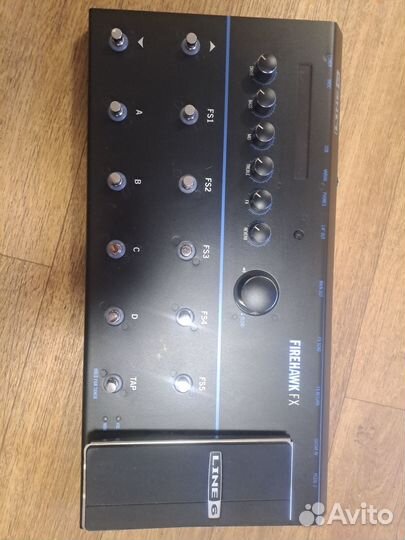 Гитарный процессор Line 6 Firehawk FX