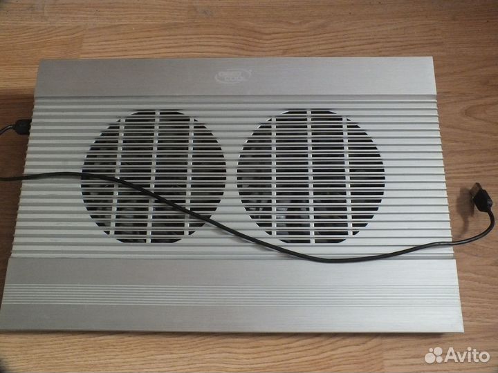 Охлаждающая подставка Deepcool