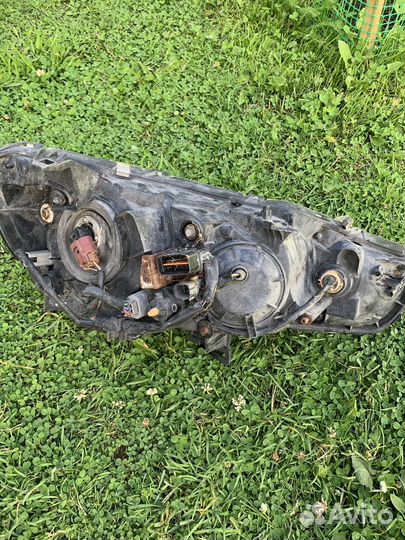 Фара правая Outlander XL