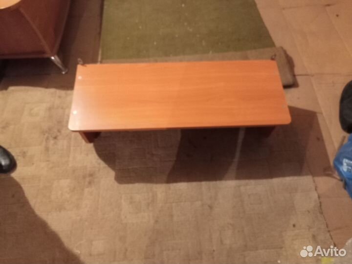 Вешалка + диван в прихожую