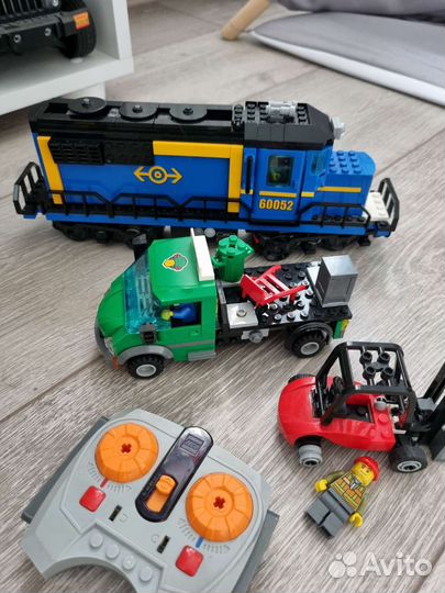 Lego торговый поезд