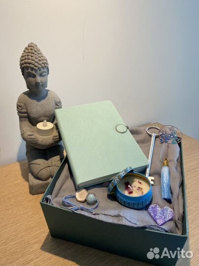 Подарок девушке, подарочный набор со свечой