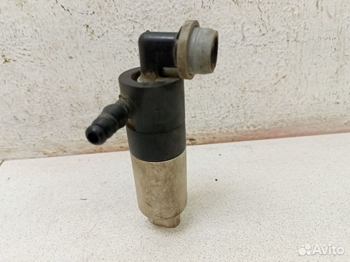 Насос омывателя Ленд Ровер