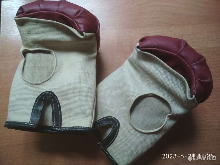 Боксерские перчатки для тренировок