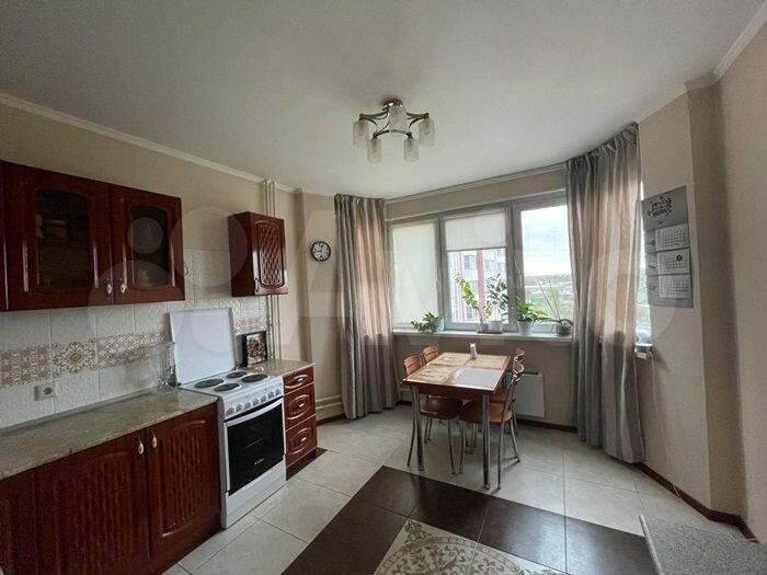 2-к. квартира, 64 м², 11/17 эт.