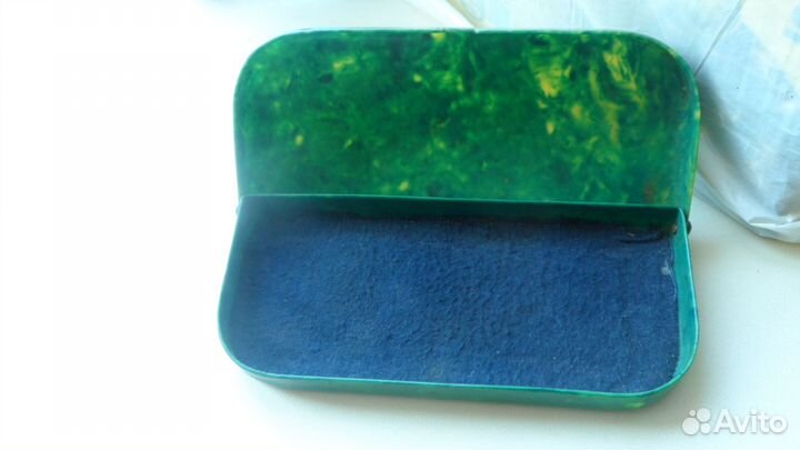 Футляр под очки очечник