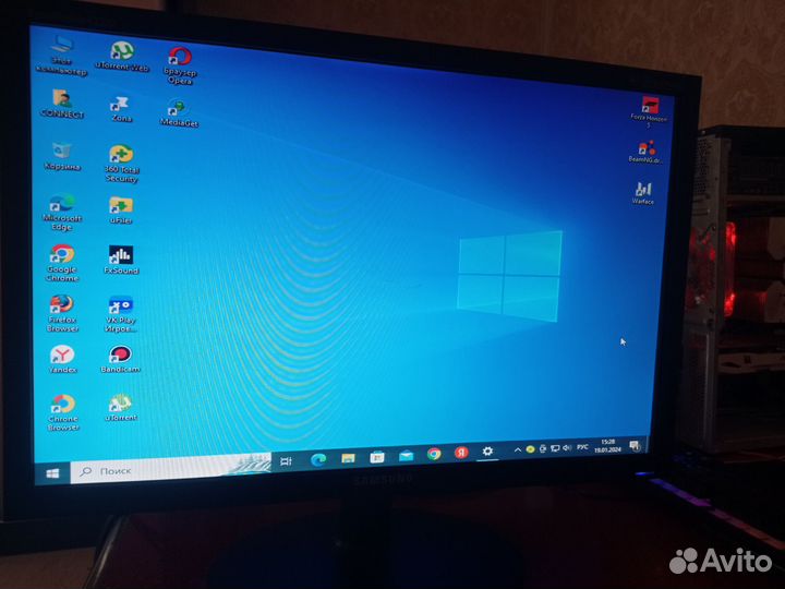 Монитор LG 21.5