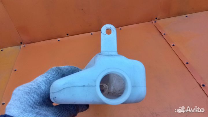 Бачок расширительный для Mitsubishi Carisma