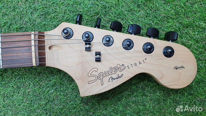 Электрогитара fender squier stratocaster