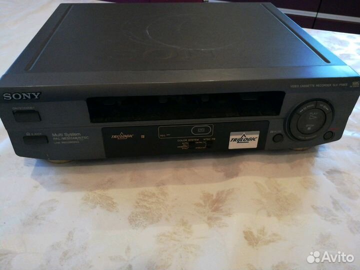 Видеомагнитофон