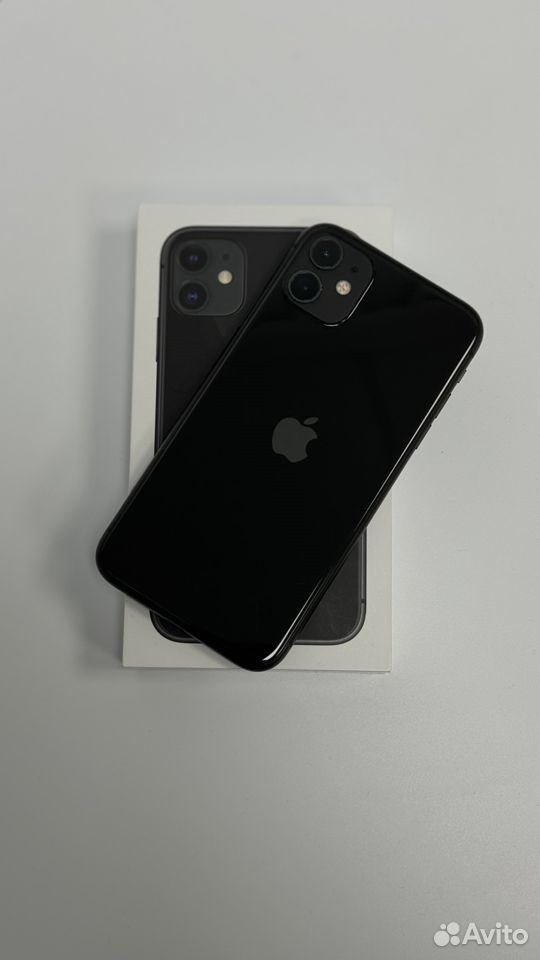 iPhone 11, 64 ГБ