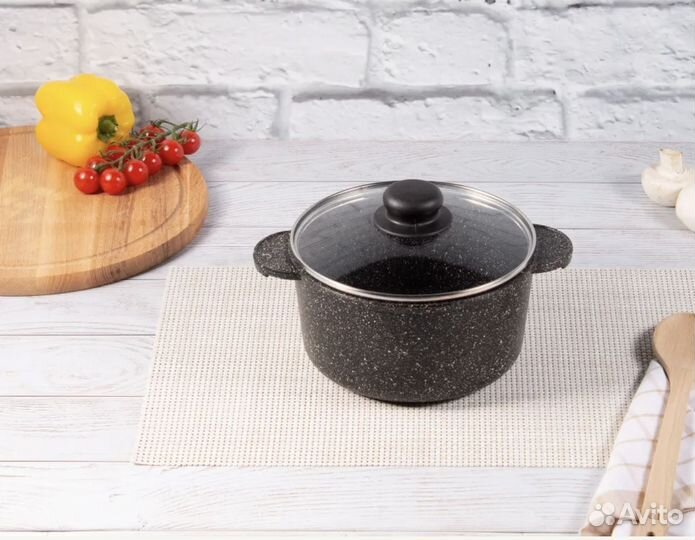 Кастрюля 2 литра 