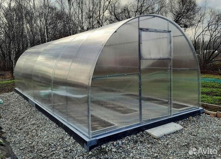 Теплица из поликарбоната