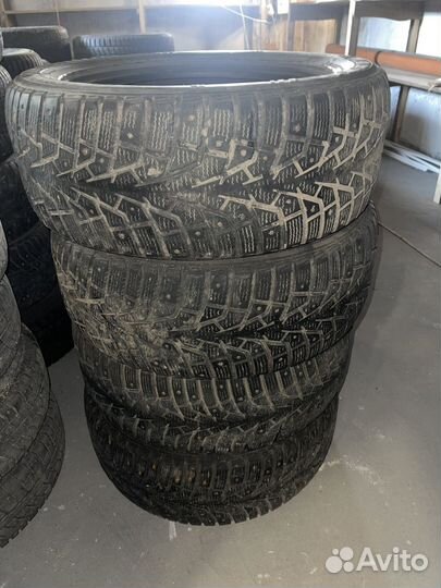 Maxxis ArcticTrekker NP3 235/55 R17 103T