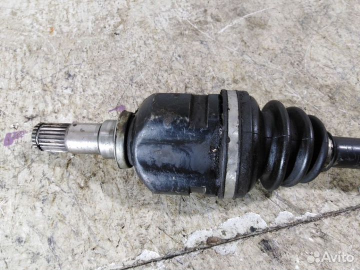 Привод передний левый