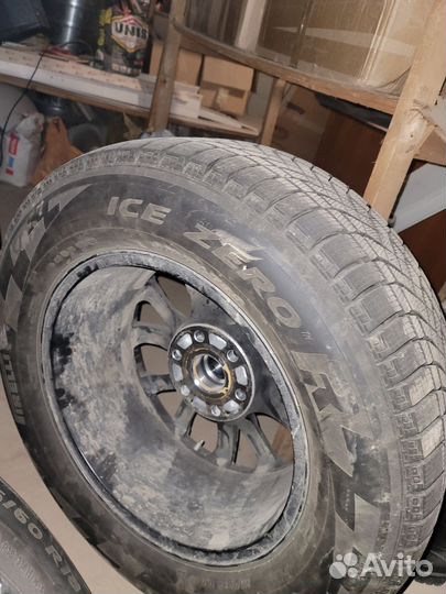 Зимняя резина на литых дисках на Mitsubishi 4штуки