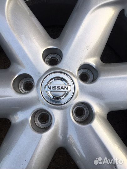 Комплект новых дисков с резиной зимний на Murano