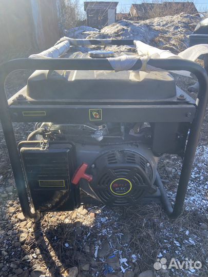 Бензиновый генератор