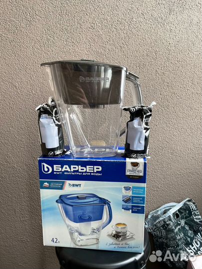 Фильтр-кувшин Барьер с индикатором и смен. фильтр