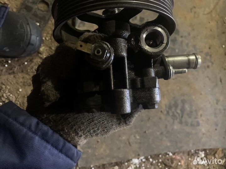 Насос гур Lancer X 2.0