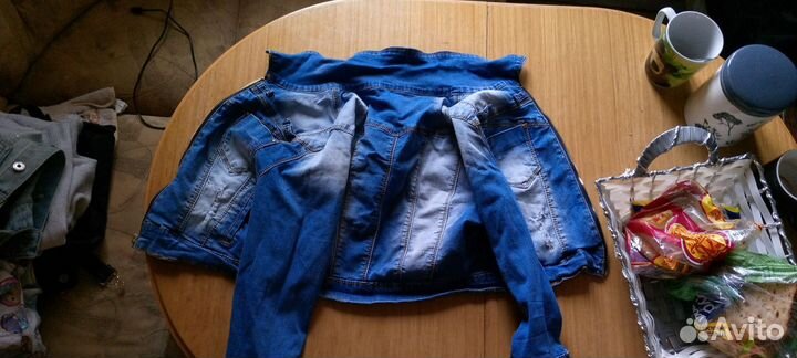 Отдам бесплатно женские вещи пакетом