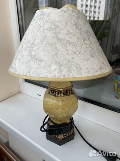 Лампа настольная