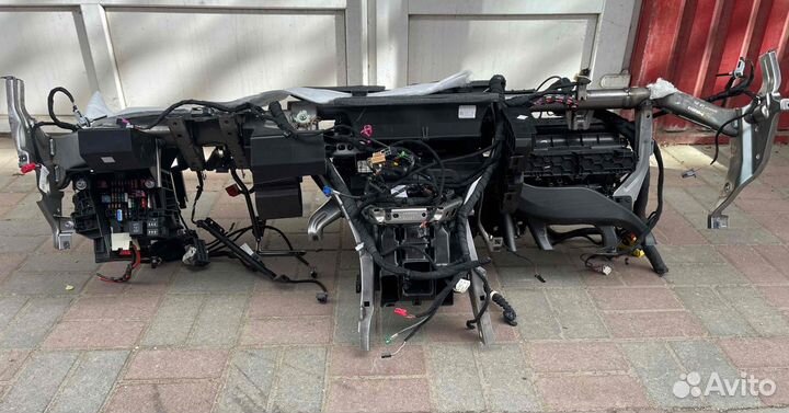 Отопитель в сборе (печка) перед Volkswagen Atlas