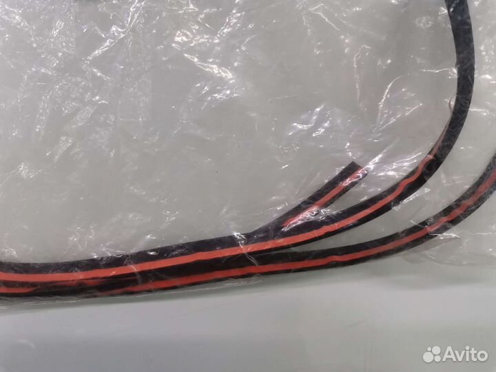 Молдинг лобового стекла camry V50V55 2011-2018Г